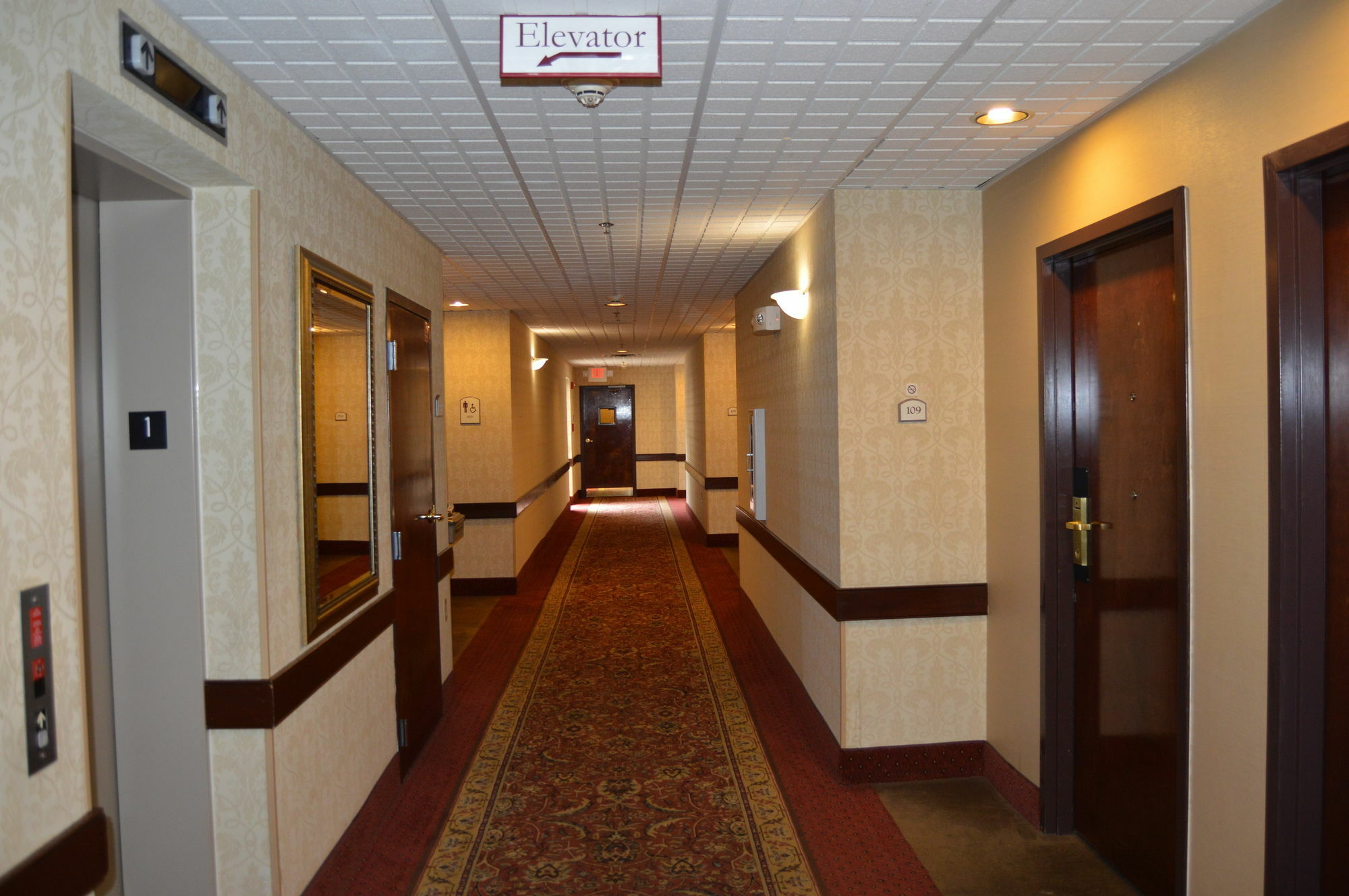 Comfort Inn&Suites Cincinnati Eksteriør bilde